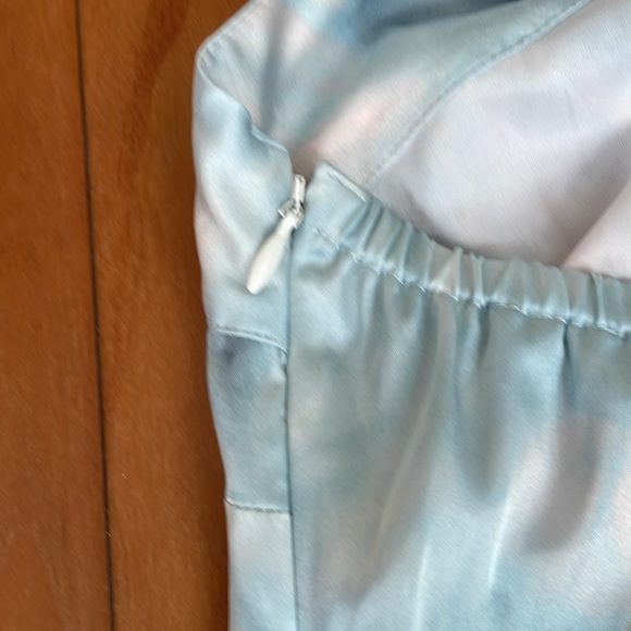 White House Black Market Satin Haltertop - Picture 3 of 5